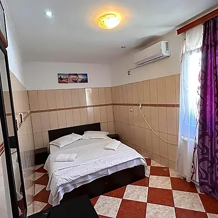 Doriana Aparthotel